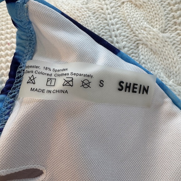 Shein Blue Tie-Dye Bikini Top- Size S - Picture 3 of 5